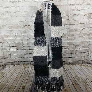 Falls Creek Scarf Fringe Black Tan